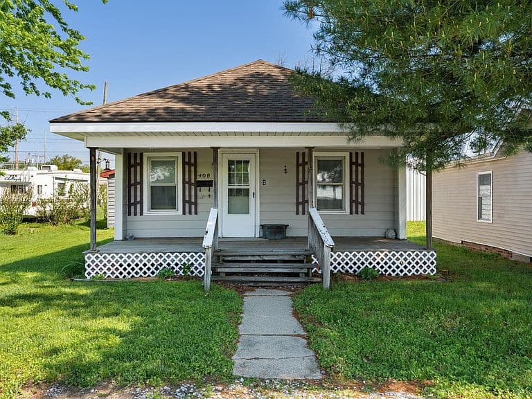 Listing photo 2