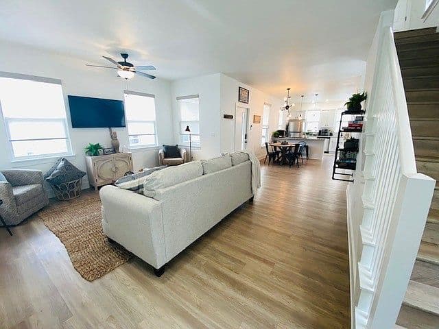 Listing photo 5