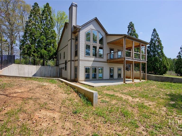 Listing photo