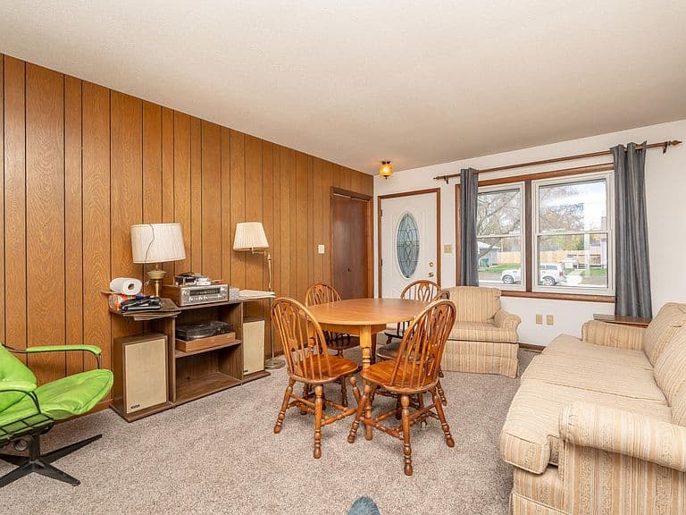 Listing photo 4