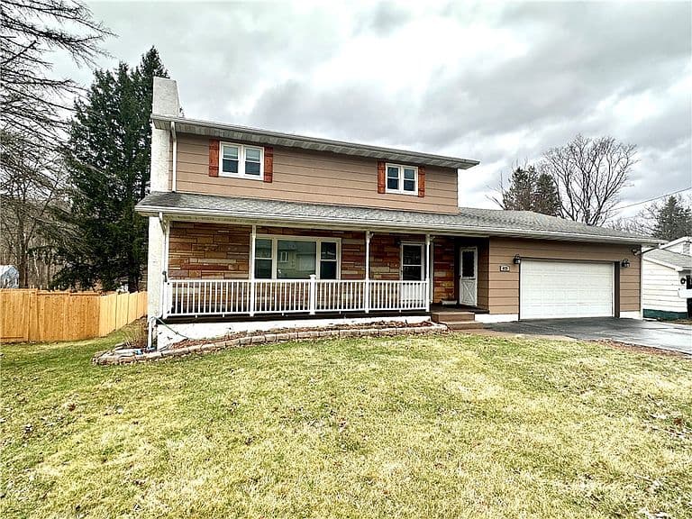 Listing photo 2