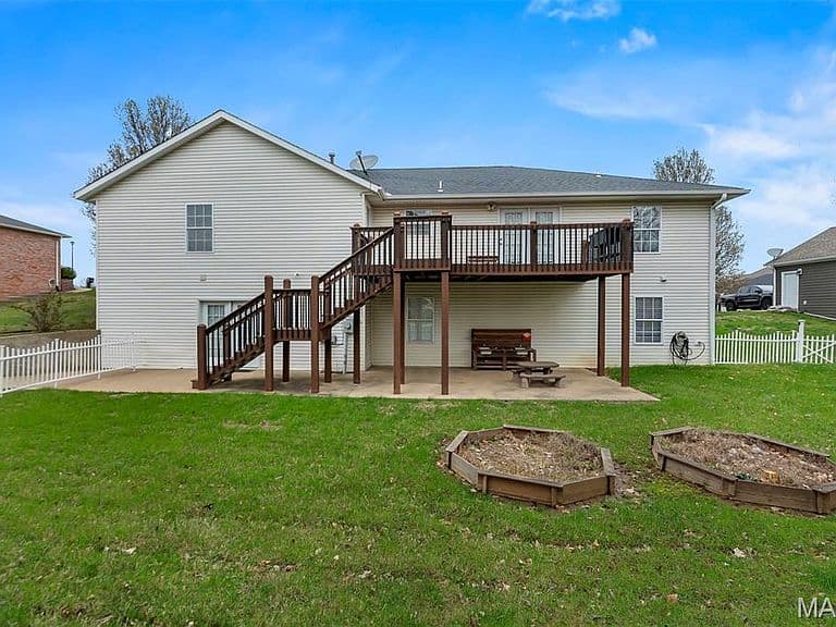 Listing photo 5