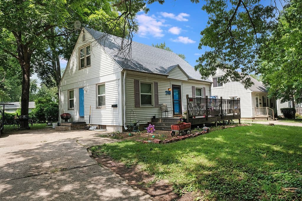 Primary listing photo