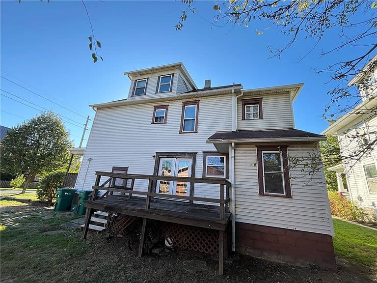 Listing photo 5