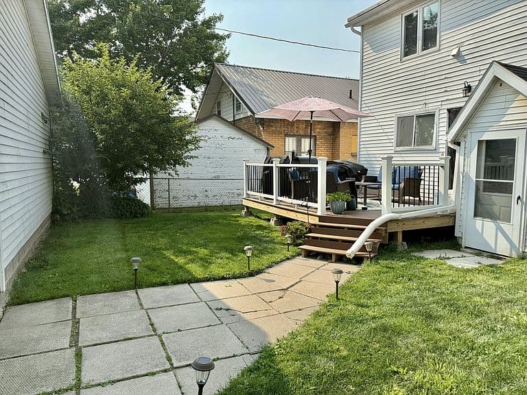 Listing photo 5