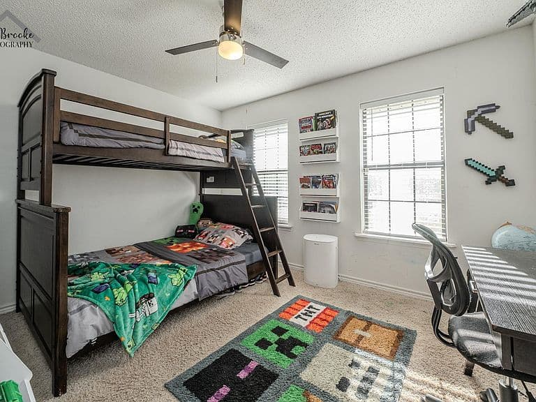 Listing photo 5