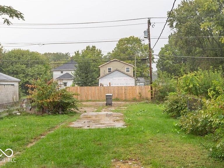 Listing photo 4