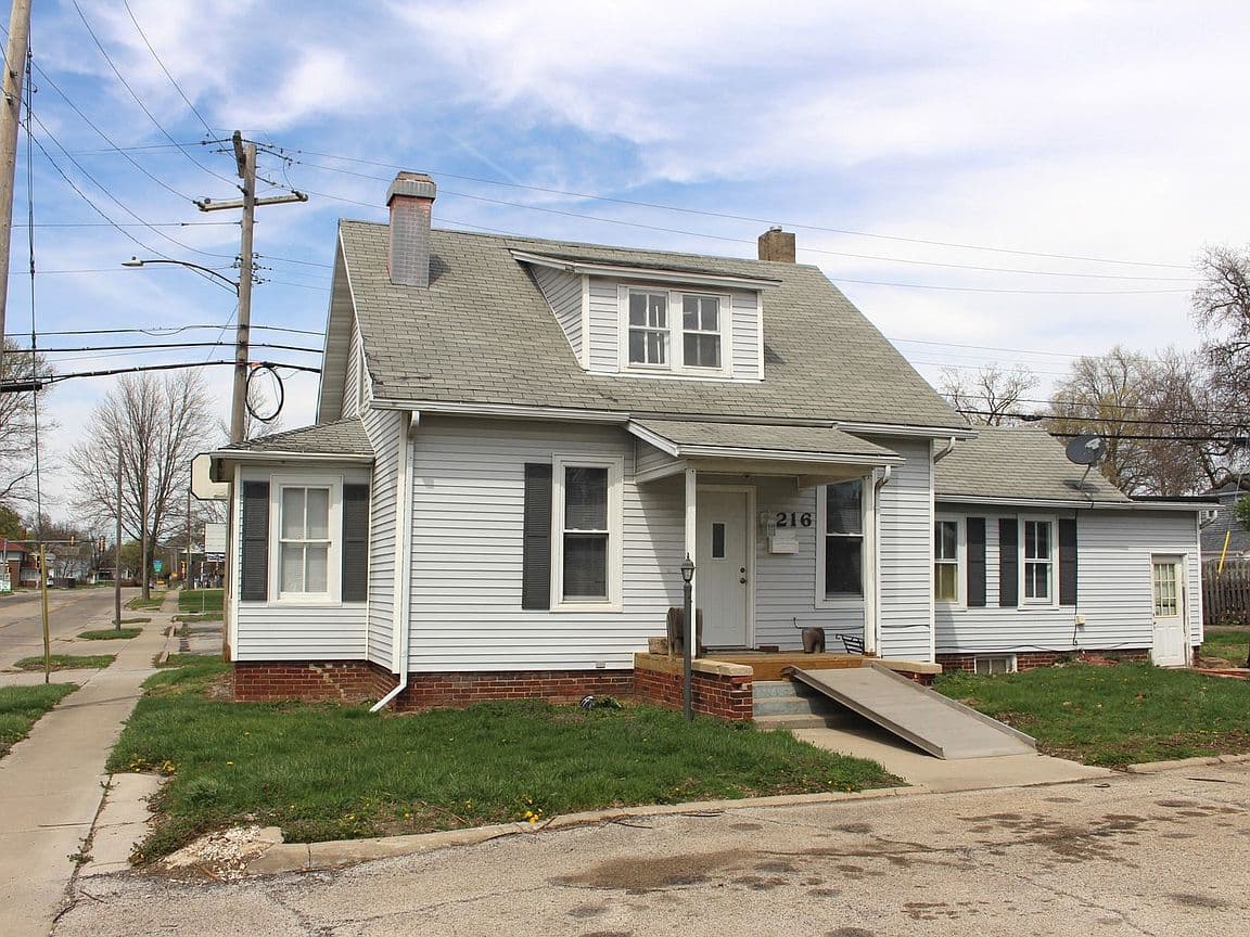 Primary listing photo