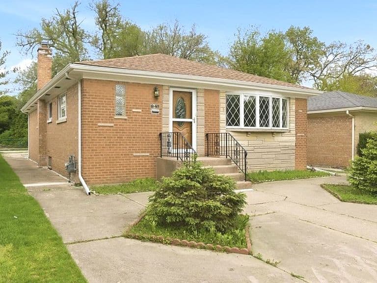Listing photo 4