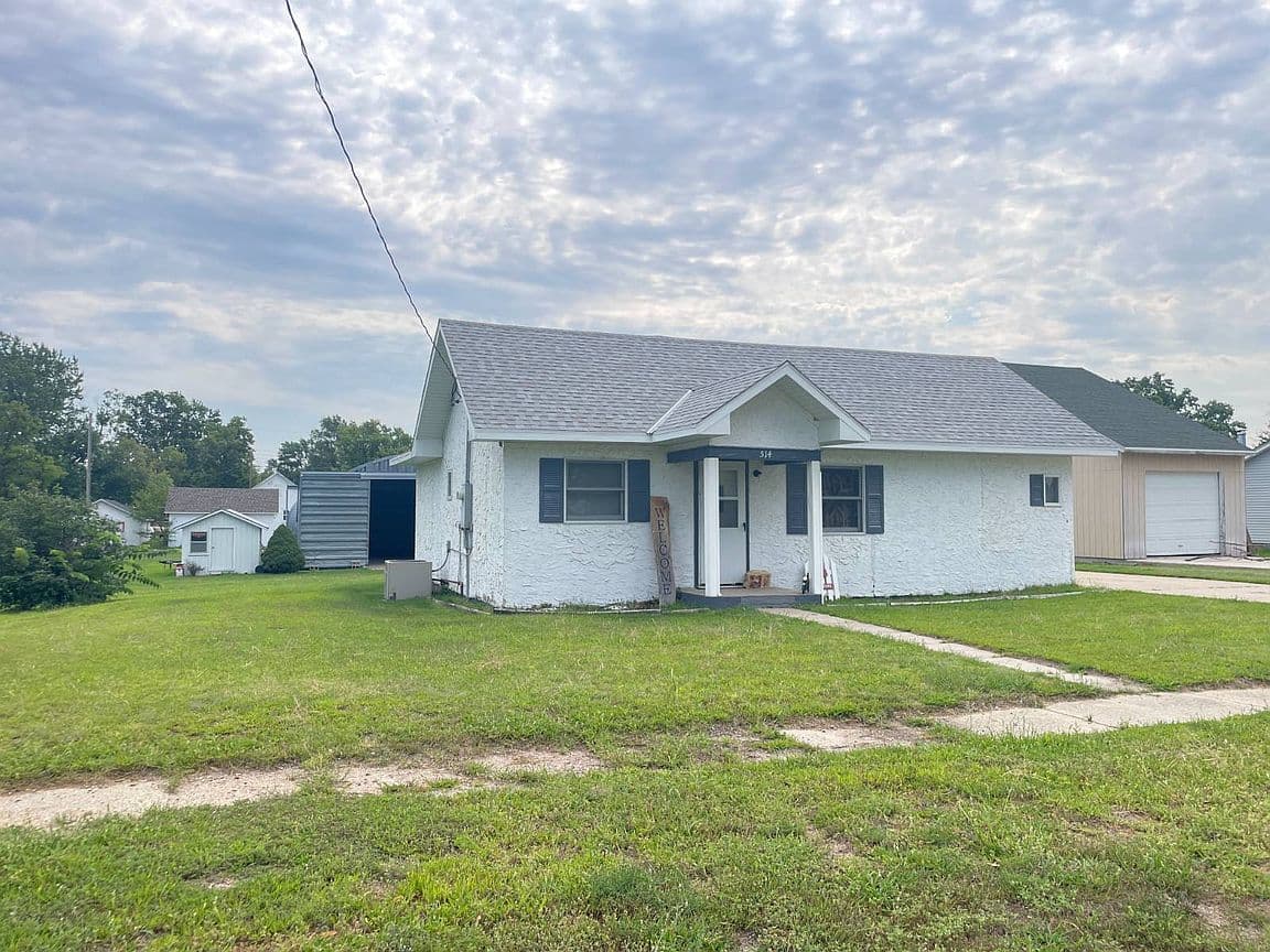 Primary listing photo