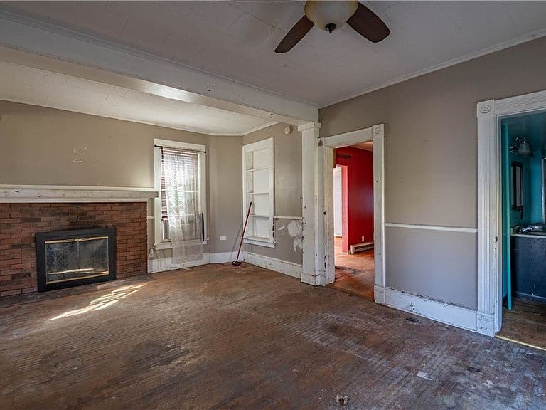 Listing photo 5