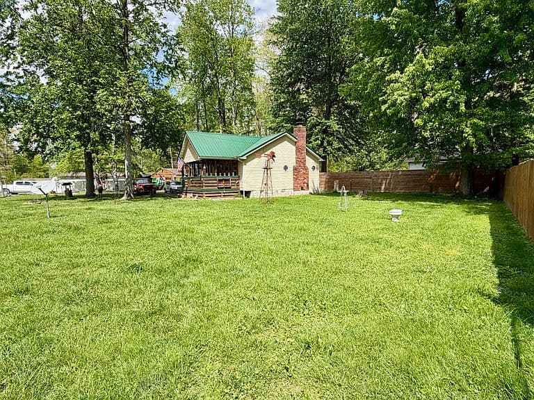Listing photo 4