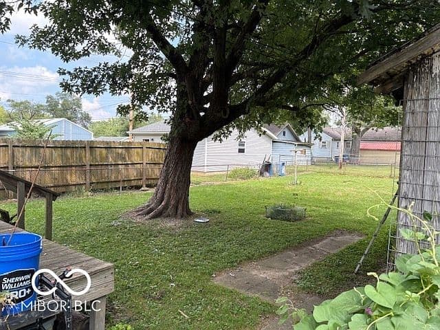 Listing photo 4