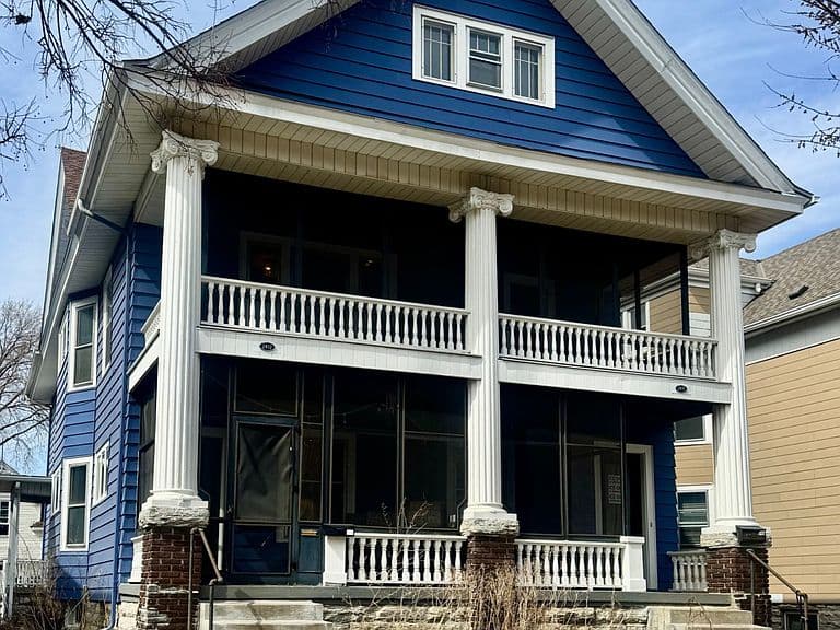 Listing photo 2