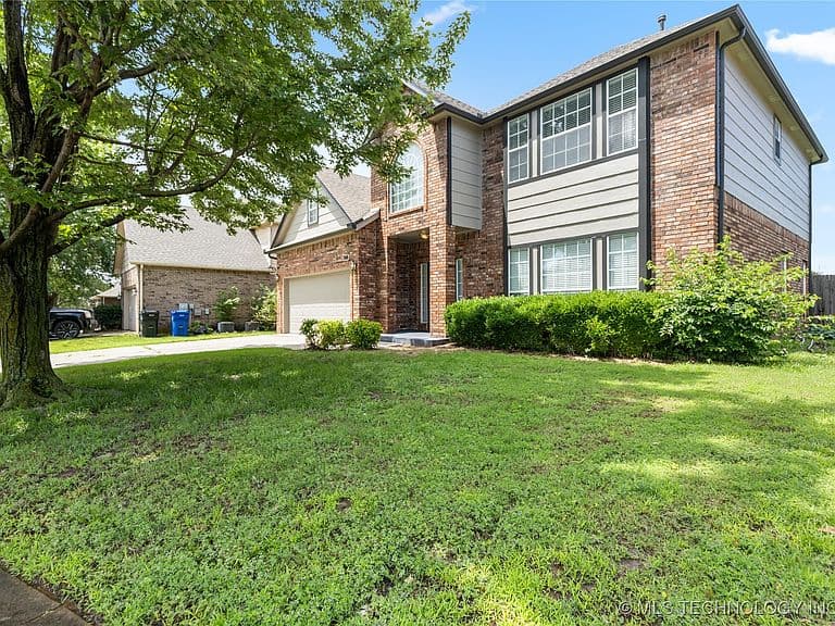 Listing photo 4