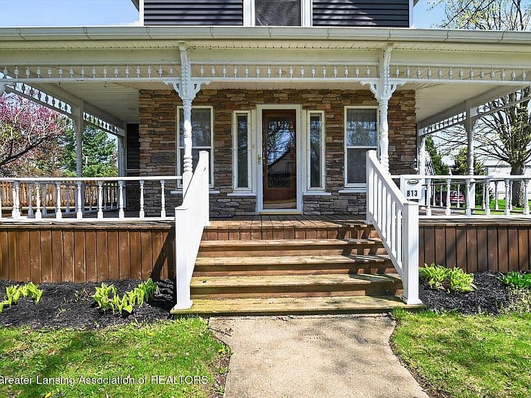 Listing photo 5