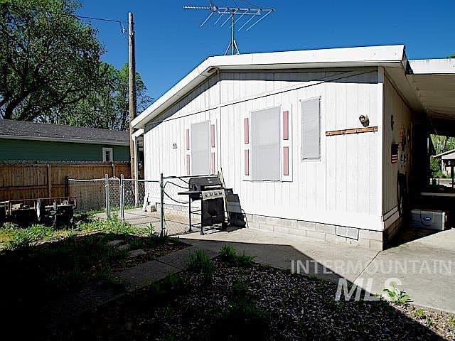 Listing photo 5