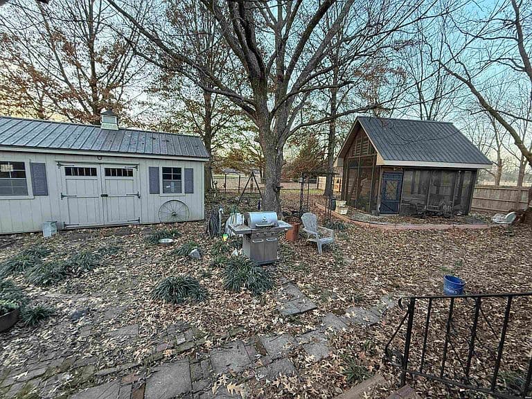 Listing photo 5