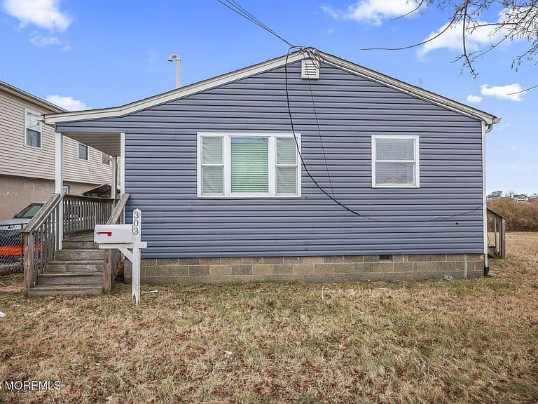 Listing photo 3