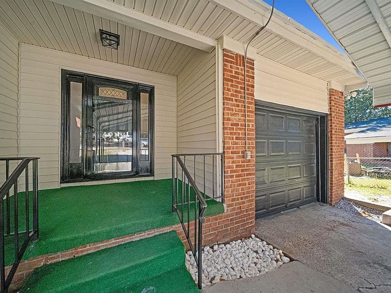 Listing photo 4