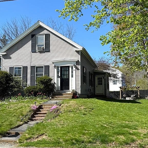 Listing photo 2