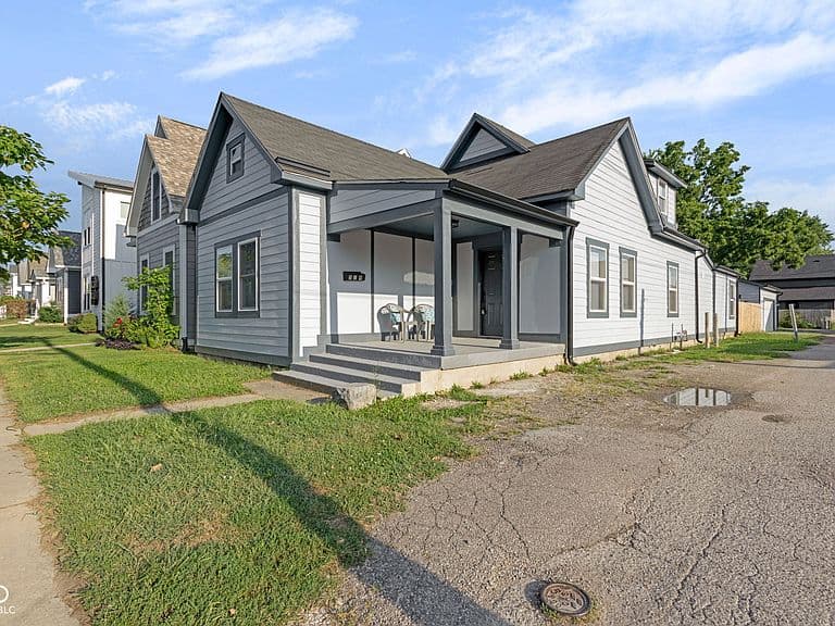 Listing photo 3