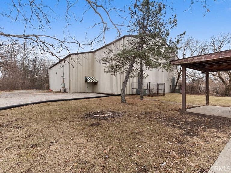 Listing photo 4