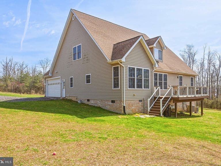 Listing photo 4
