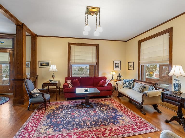 Listing photo 4