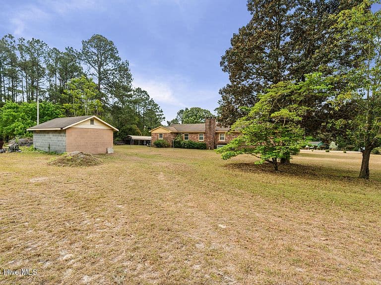 Listing photo 5