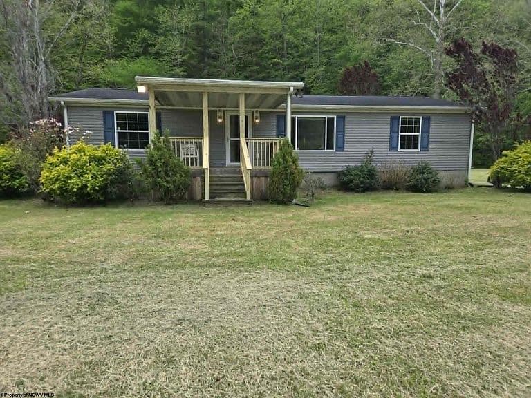 Listing photo 3