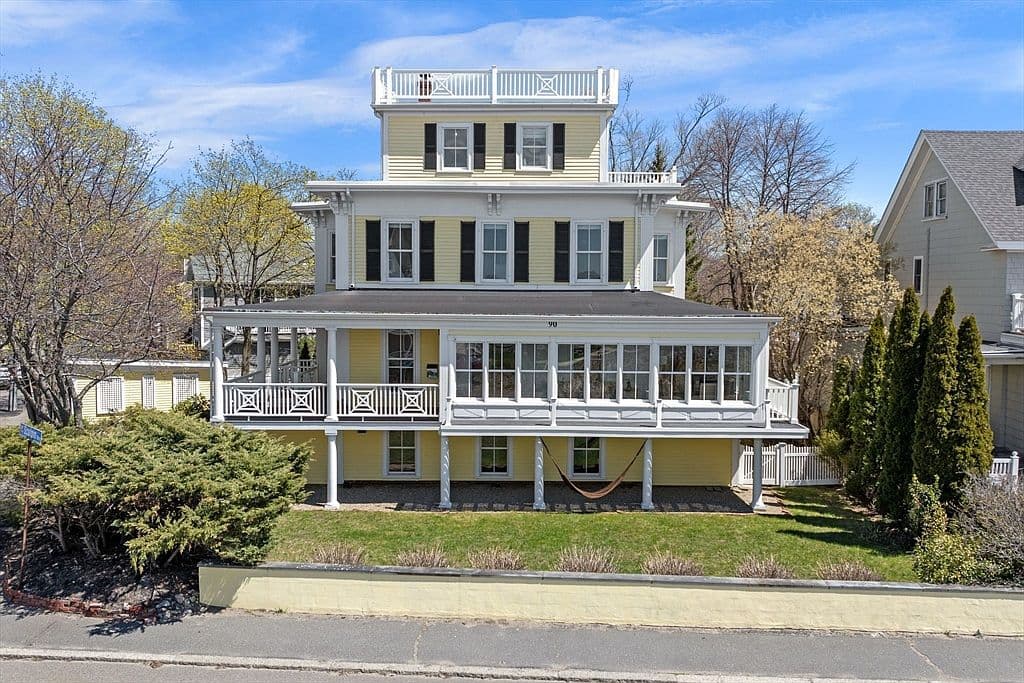 Primary listing photo