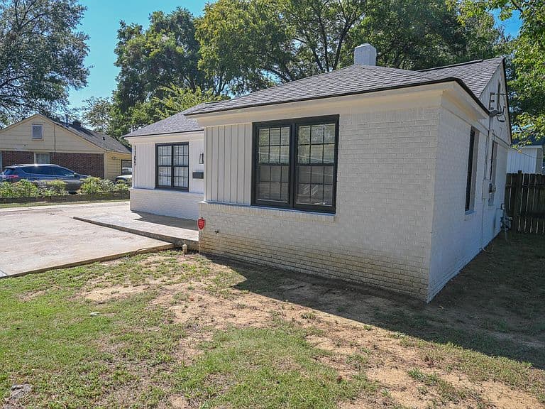 Listing photo 4
