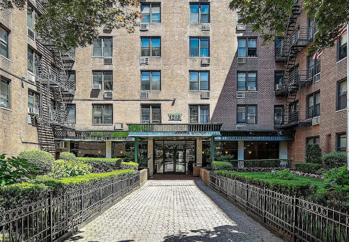 Primary listing photo