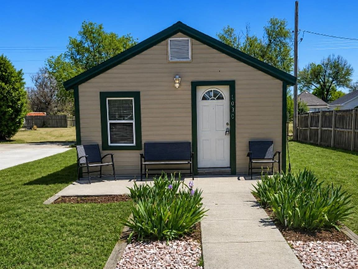Primary listing photo