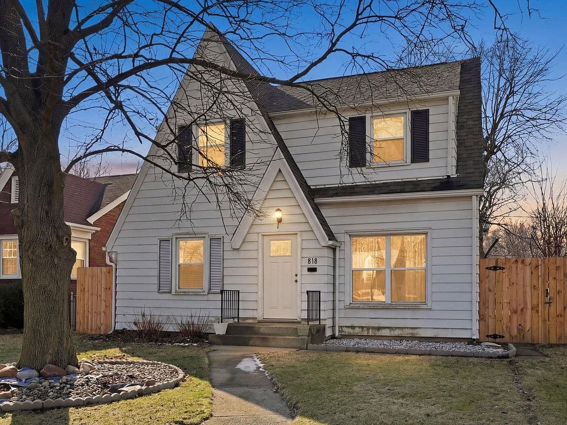 Primary listing photo