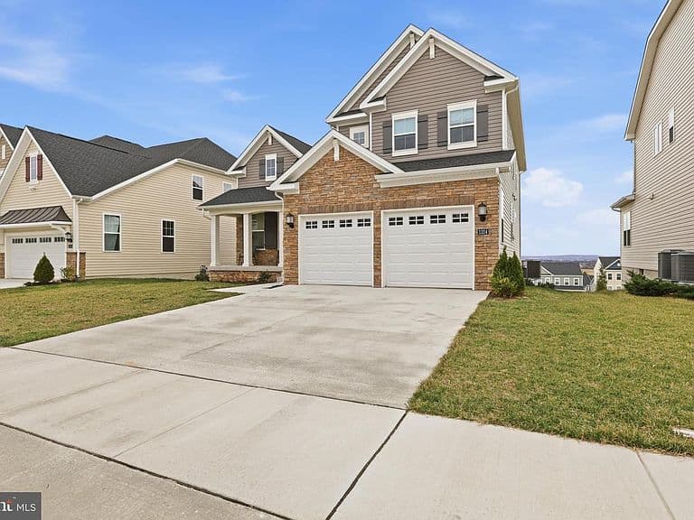 Listing photo 4