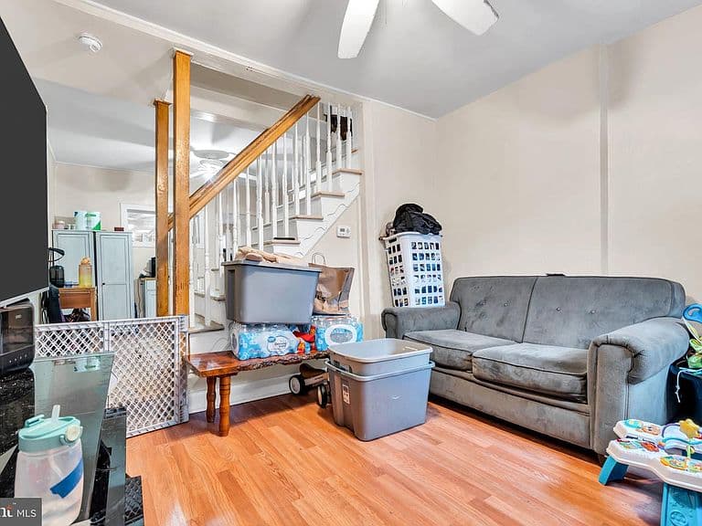 Listing photo 4
