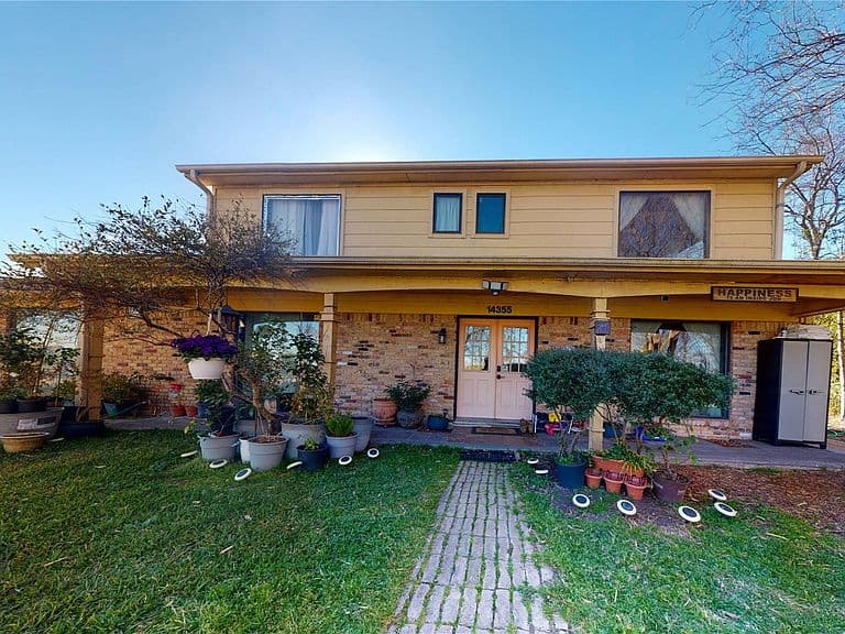 Listing photo 4