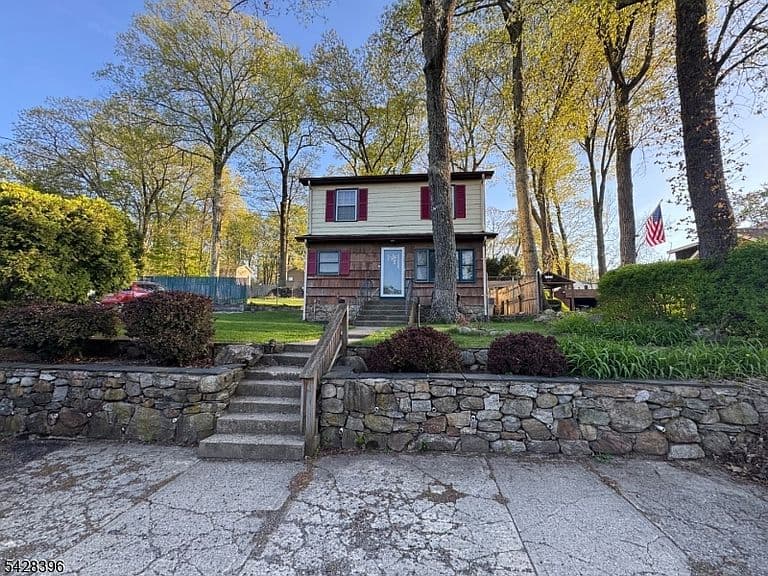 Listing photo
