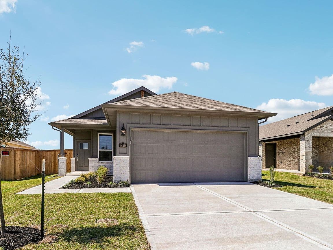 Primary listing photo