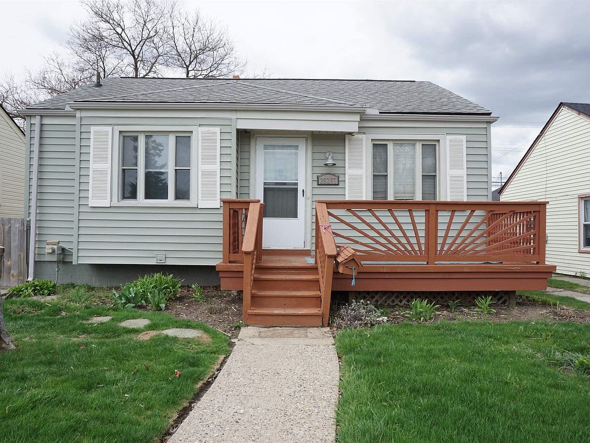 Primary listing photo