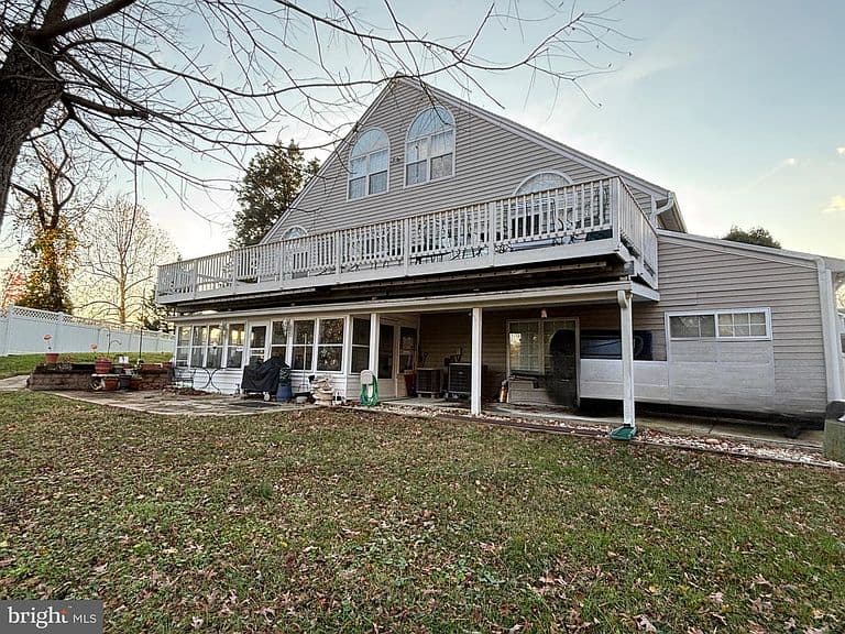 Listing photo 5