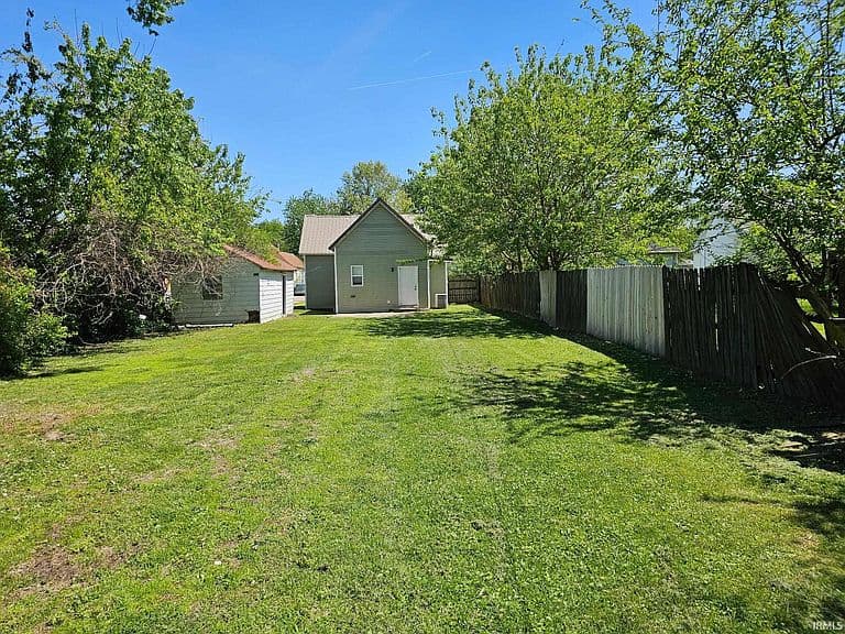 Listing photo 4