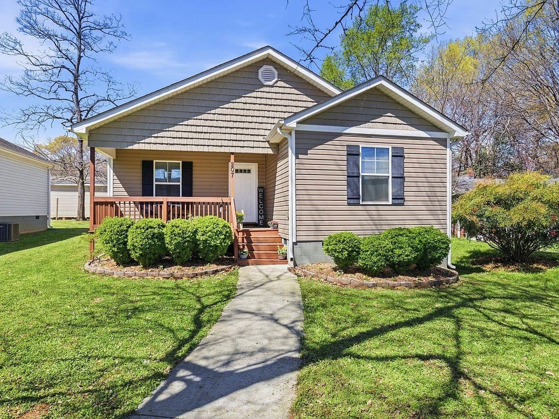 Primary listing photo
