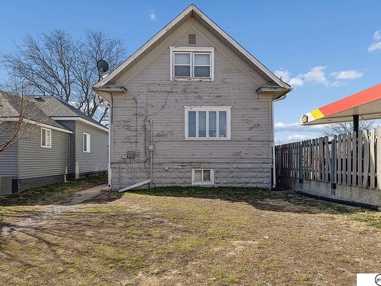 Listing photo 4