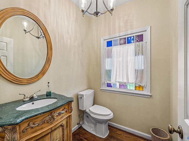 Listing photo 4