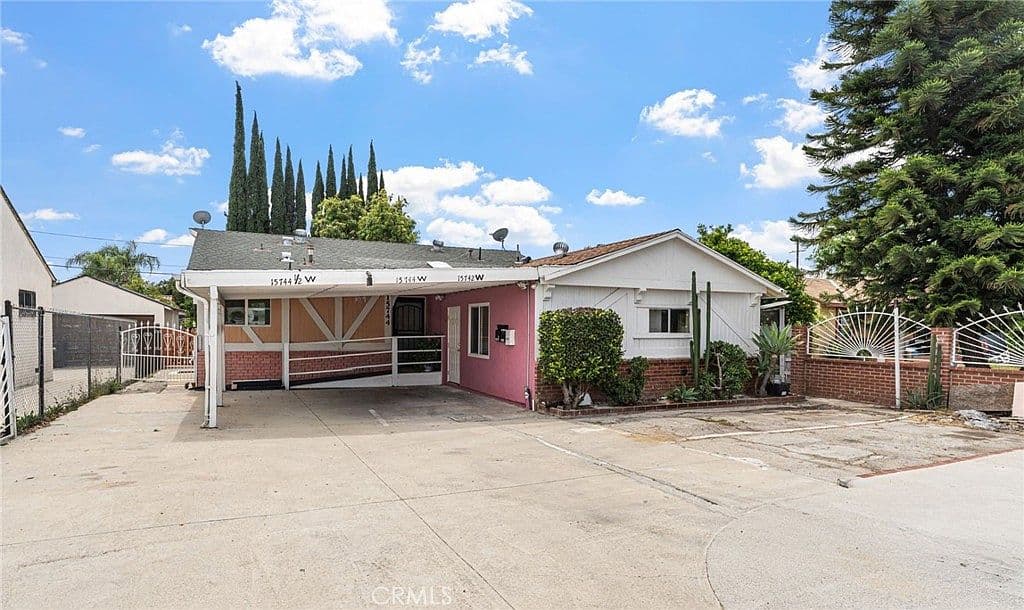 Primary listing photo