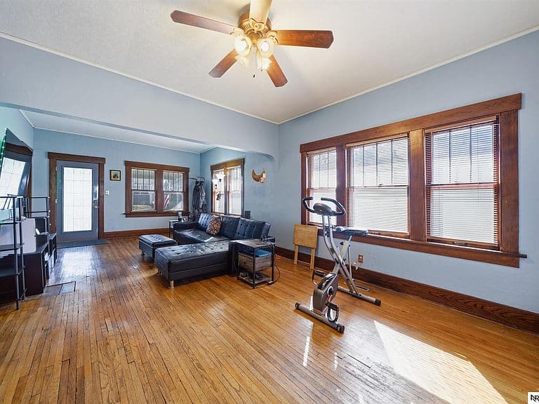 Listing photo 4