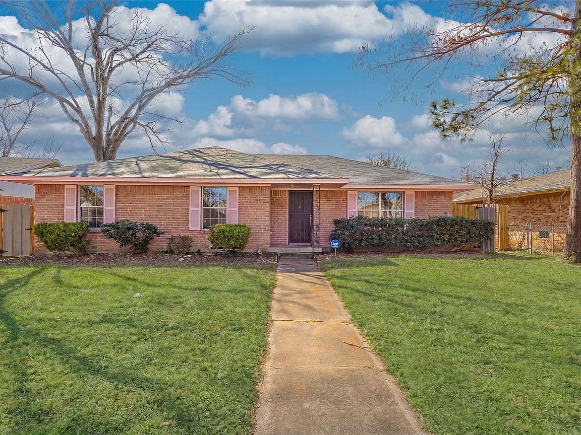 Primary listing photo